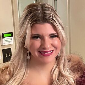 Meet your Posher, Micaela